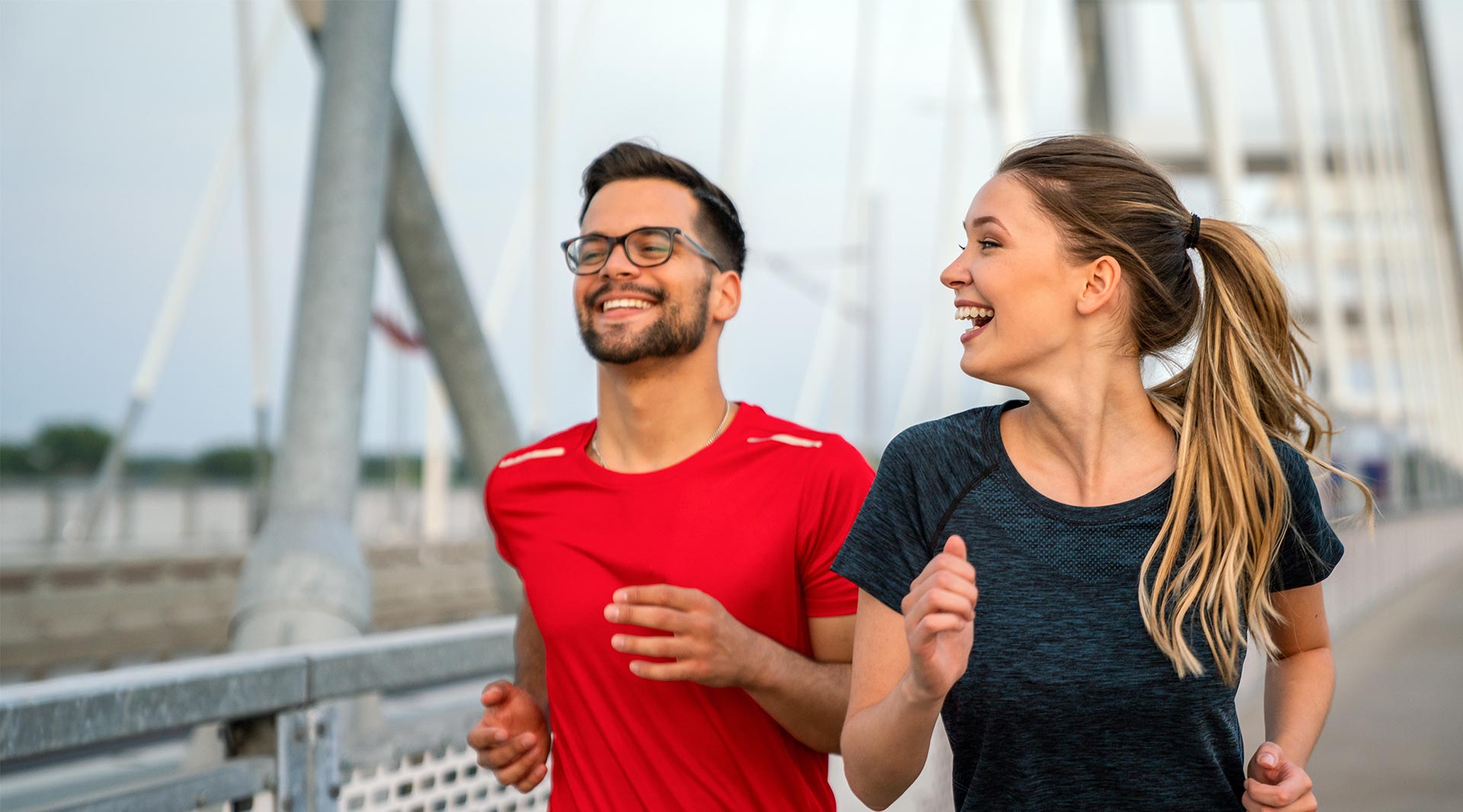 vitality-zwei-menschen-beim-joggen.jpg